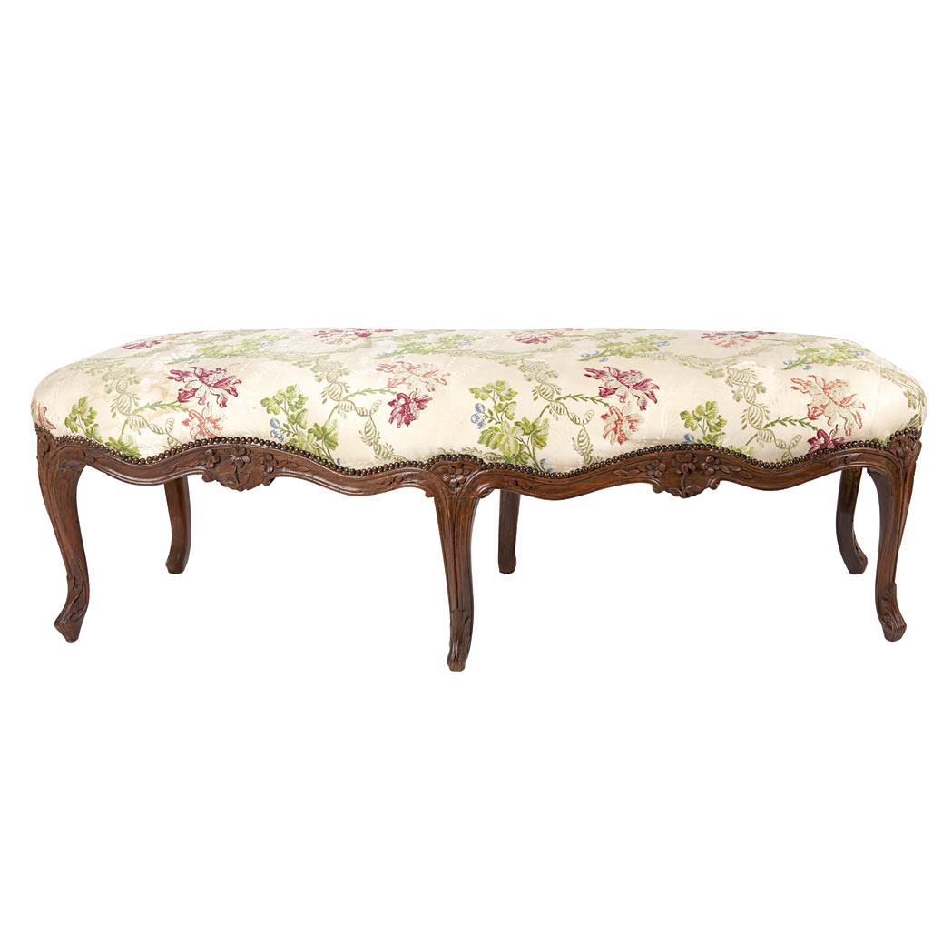 Appraisal: Louis XV Walnut Banquette Mid th century The padded seat