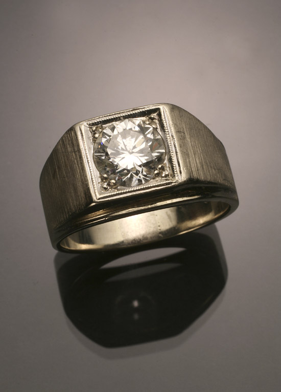 Appraisal: Gentleman's -Karat White-Gold Solitaire Diamond Ring The square-box illusion mount