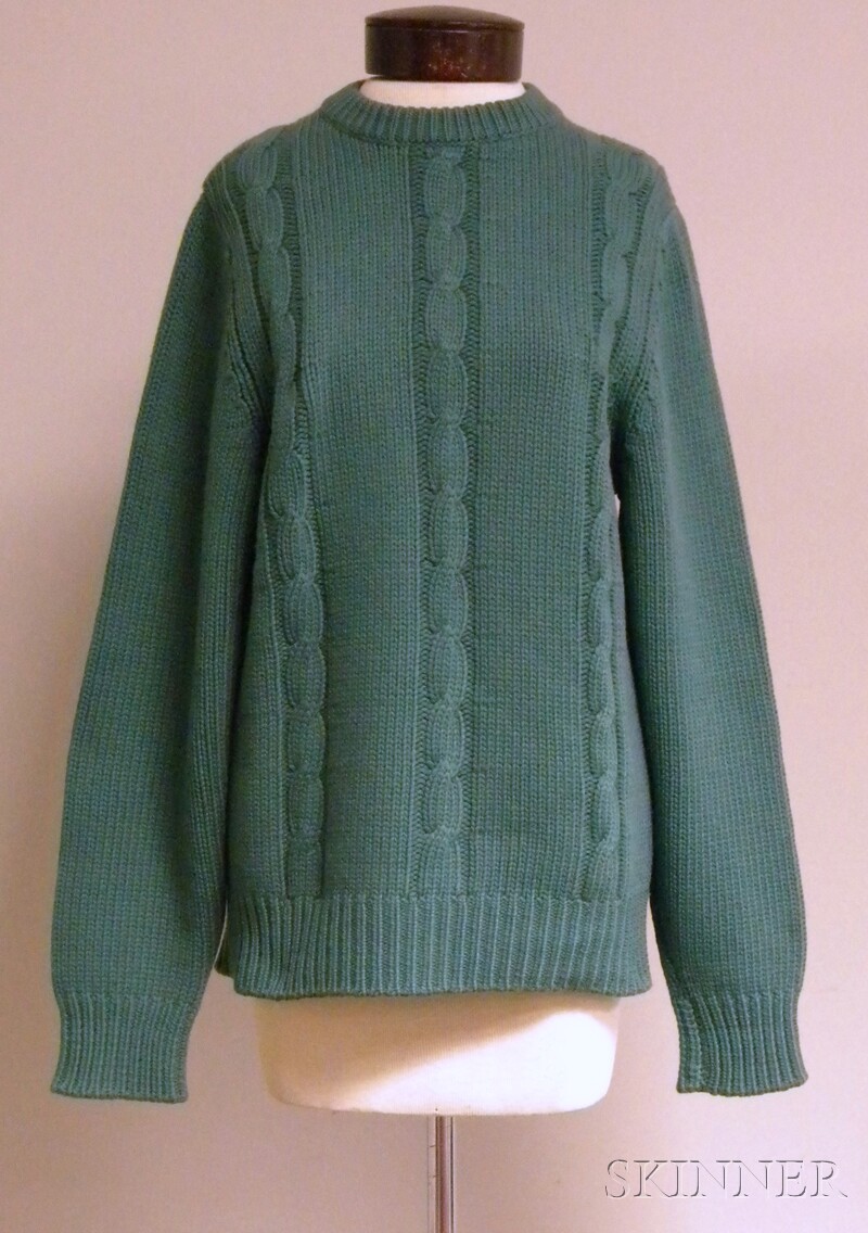 Appraisal: Lady's Herm s Cashmere Cable-knit Sweater approx size medium minor