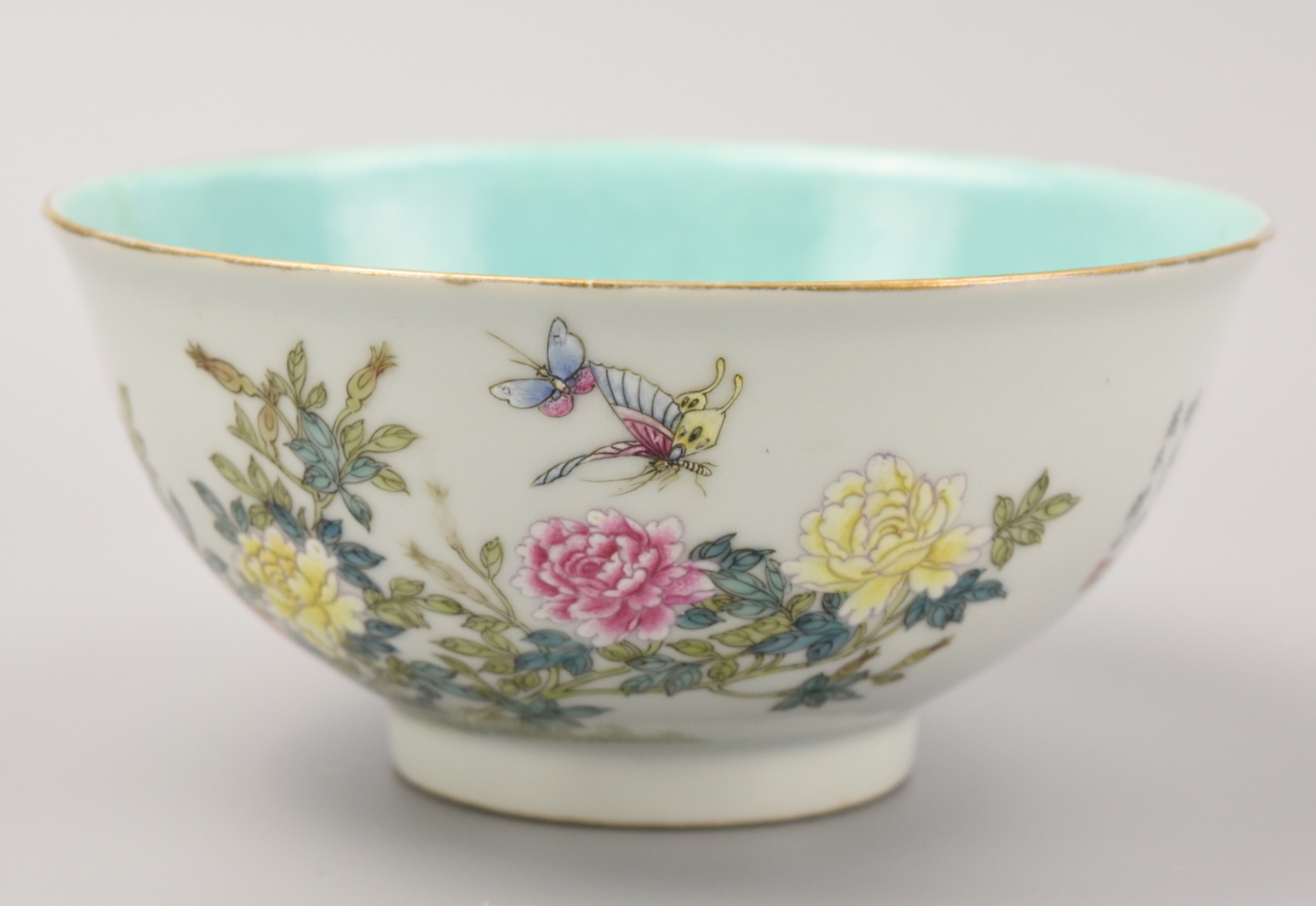 Appraisal: CHINESE FAMILLE ROSE BOWL W FLOWER TH C Made in