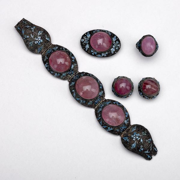 Appraisal: JEWELRY SUITE Five piece grouping includes rose quartz and enamel