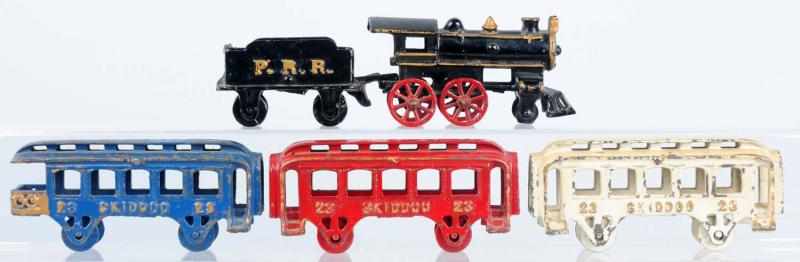 Appraisal: Cast Iron Passenger Train Set American Includes unusual steam engine