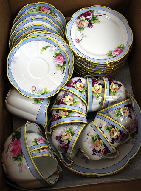 Appraisal: A NORITAKE PART TEA SET consisting of eleven tea plates