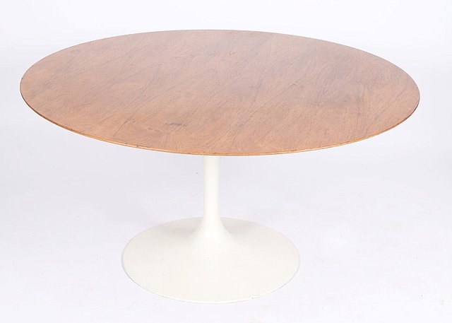 Appraisal: Eero Saarinen Finnish - 'Tulip' dining tabledesigned for Knoll Internationalrosewood