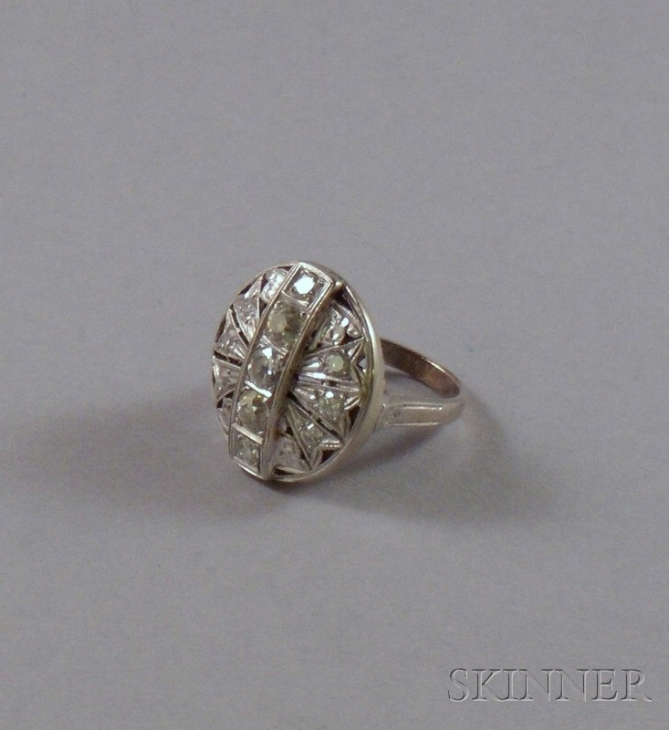 Appraisal: kt White Gold and Diamond Cocktail Ring size