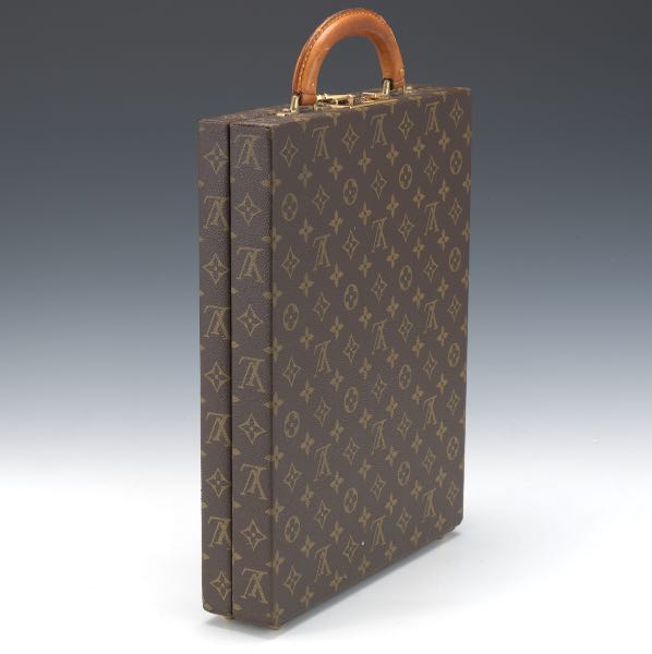 Appraisal: LOUIS VUITTON BRIEF CASE x x Monogram canvas elegant shape