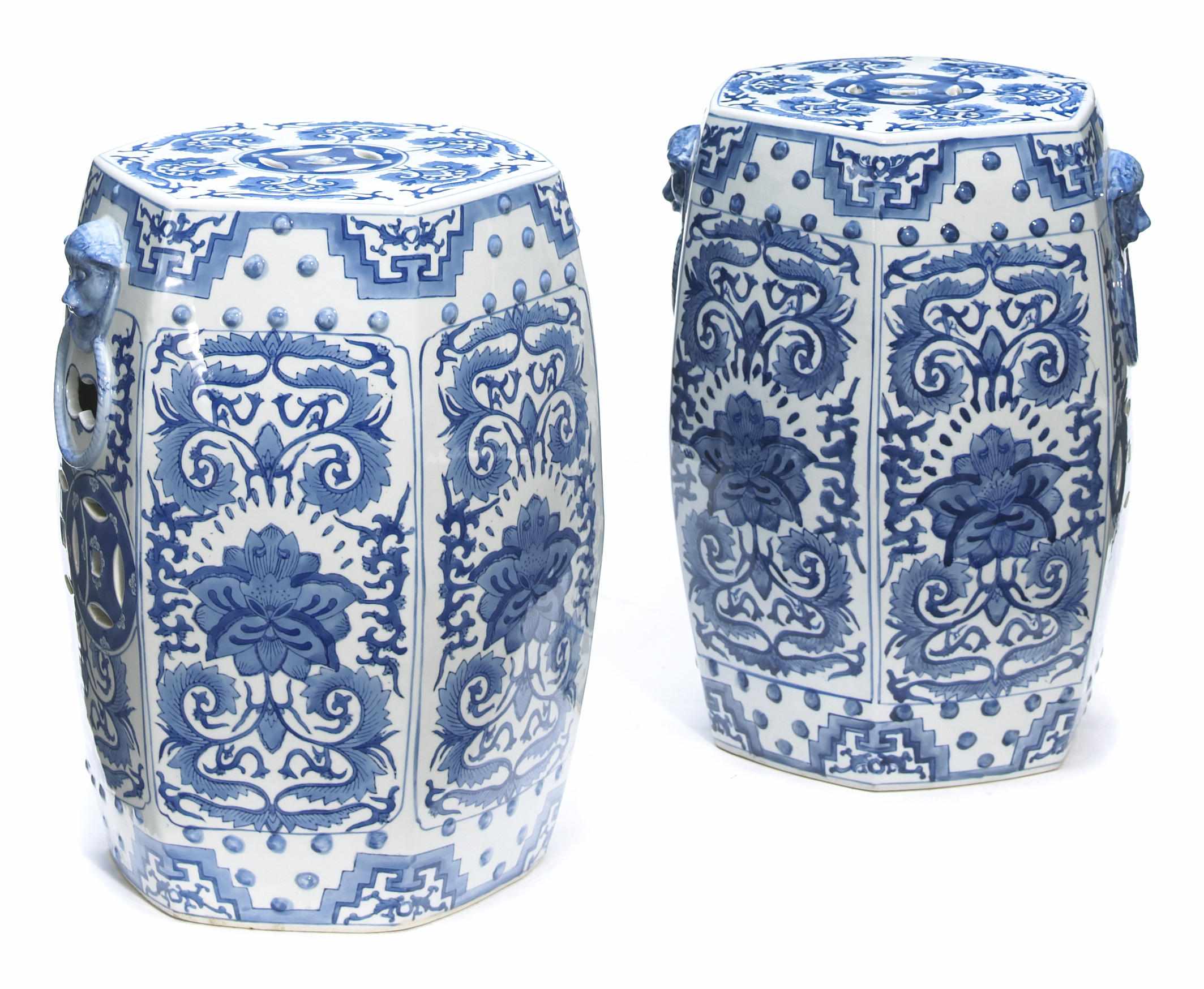 Appraisal: A pair of Chinese porcelain hexagonal blue and white garden