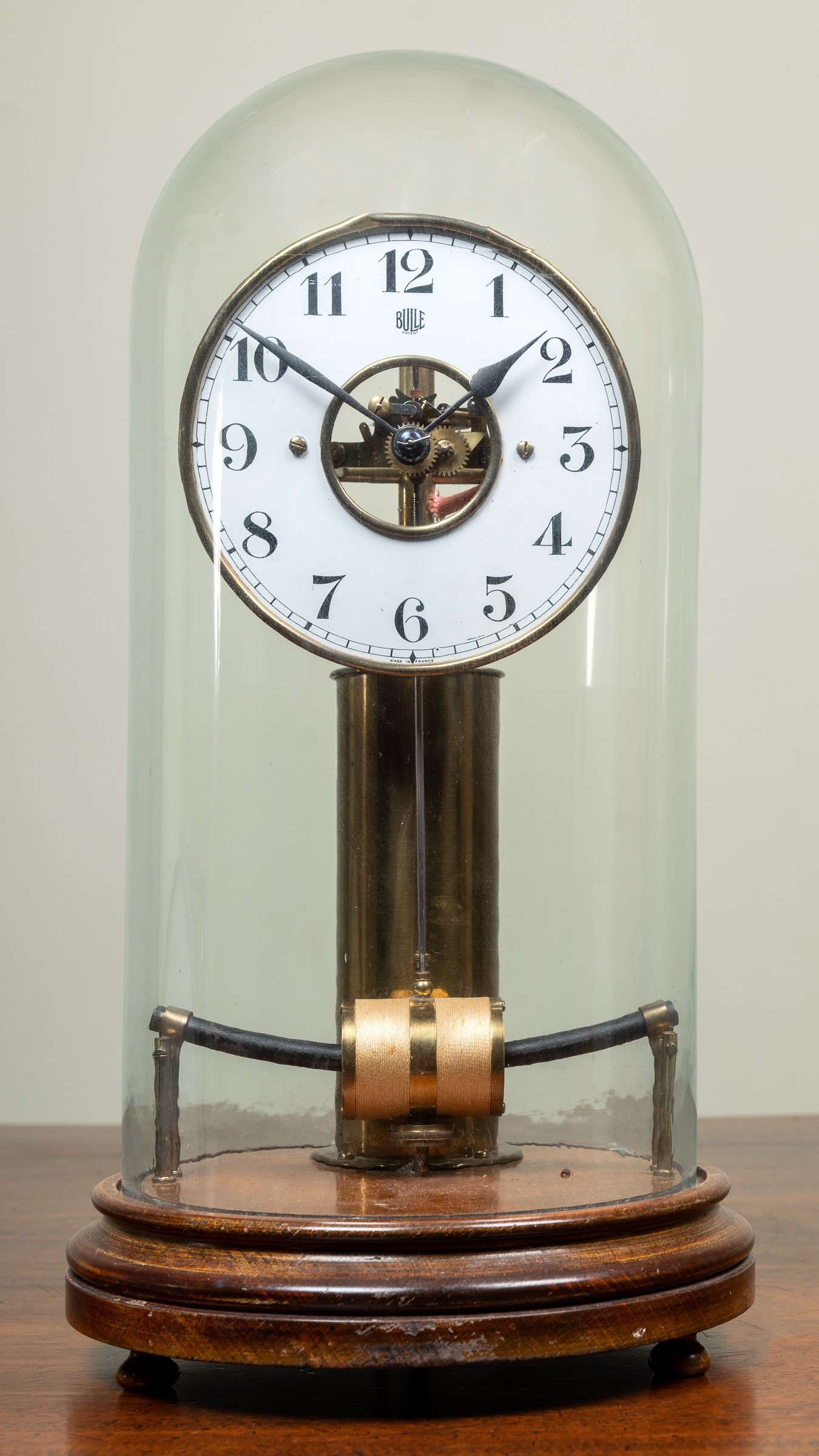 Appraisal: An early s Bulle type-a electric mantle clock with brass