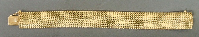 Appraisal: Ladies k gold heavy mesh bracelet l grams