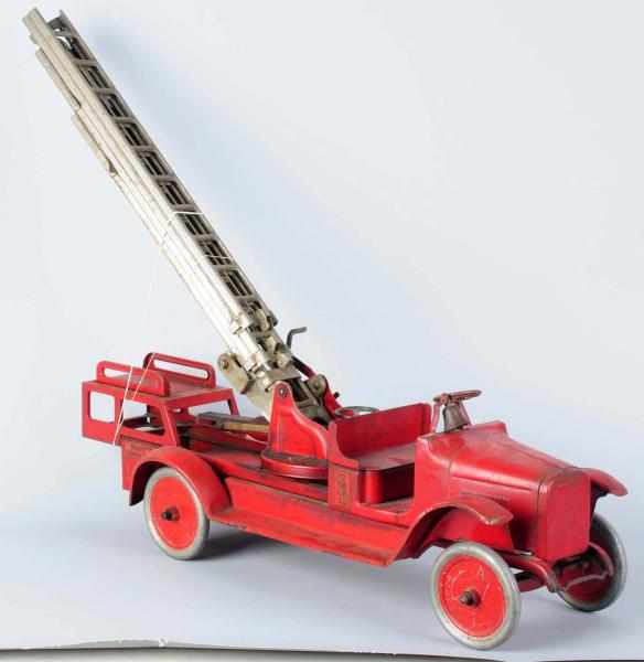 Appraisal: Pressed Steel Buddy L Aerial Ladder Truck Toy American Buddy