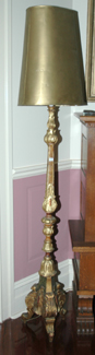 Appraisal: A VENETIAN STYLE GILT WOOD STANDARD LAMP