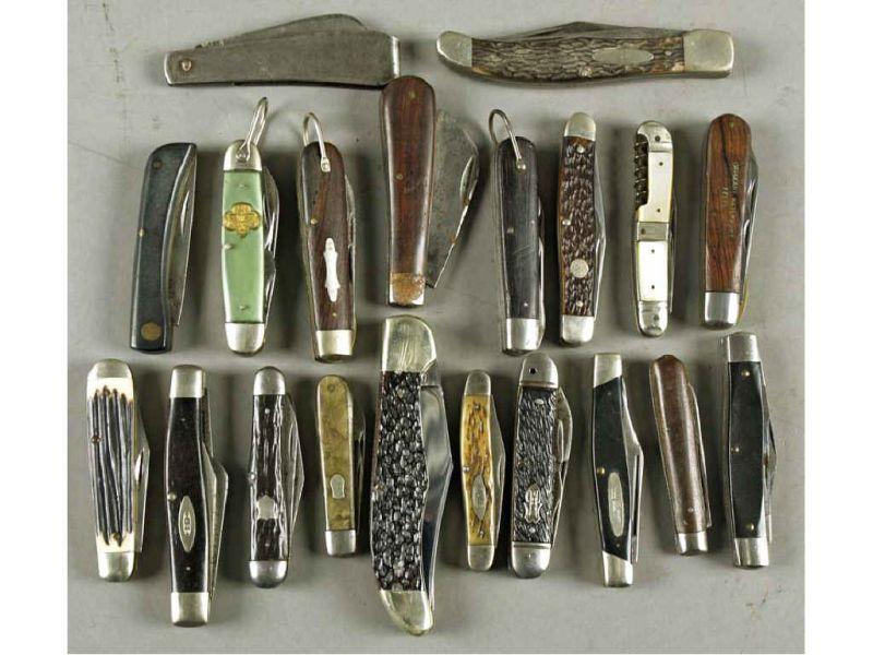 Appraisal: Lot of Pocket Knives Description One- to four-blade patterns Including