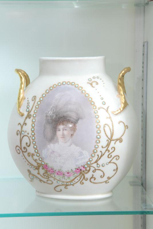 Appraisal: PORCELAIN PILLOW VASE Marked J P L France on the