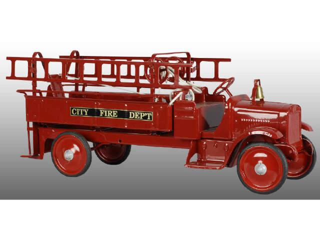 Appraisal: Pressed Steel Steelcraft Hook and Ladder Truck Description Circa Professional