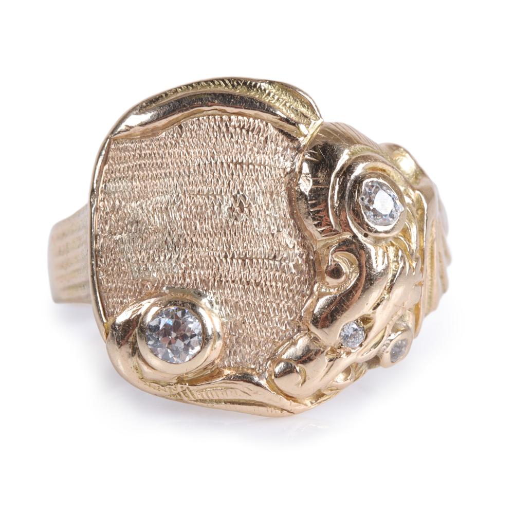 Appraisal: Estate Vintage K yellow gold ring with four diamonds figural