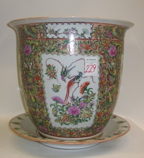 Appraisal: A LARGE CHINESE ENAMELED PORCELAIN PLANTER AND UNDER PLATE The