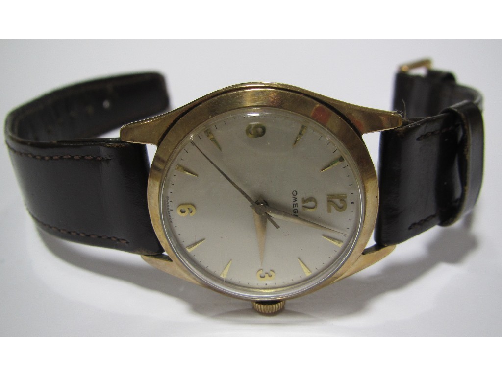 Appraisal: Gents 's ct gold cased Omega wrist watch with cream