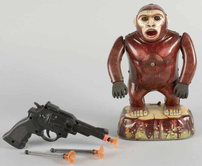 Appraisal: Tin Litho Gorilla Target Battery-Operated Game Description Japanese Working Includes