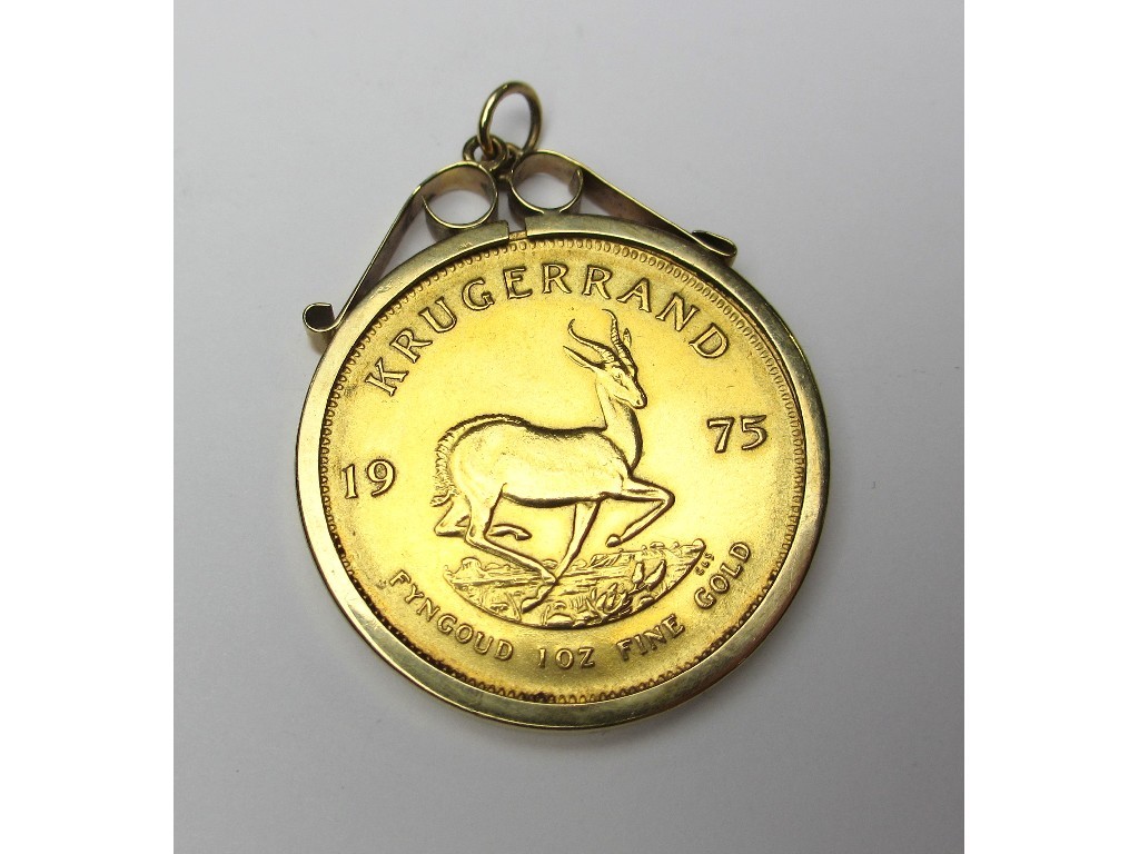 Appraisal: A South African ounce fine gold krugerrand dated in ct