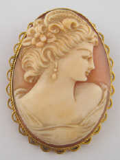 Appraisal: A shell cameo in a yellow metal tests carat gold