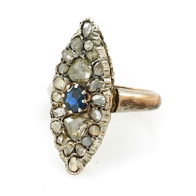 Appraisal: k White gold Victorian diamond ring k White gold Victorian