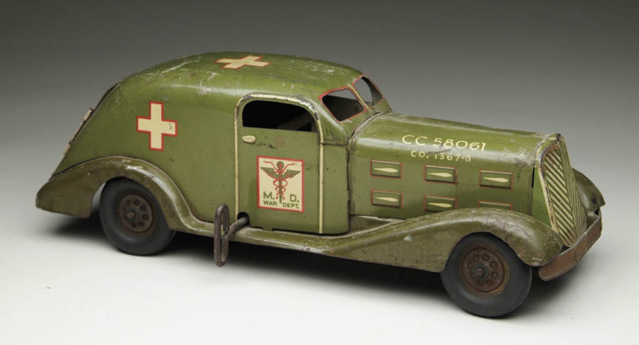 Appraisal: MARX ARMY AMBULANCE Green lithoed ambulance with opening back door