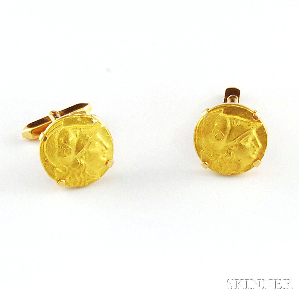 Appraisal: Pair of Heavy kt Gold Homeric Cuff Links each featuring