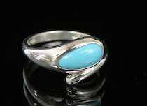 Appraisal: A Contemporary Styled Sterling Silver And Turquoise Ring A contemporary