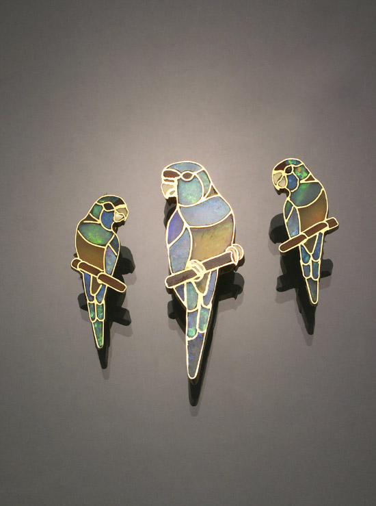 Appraisal: -Karat Yellow-Gold Opal Inlaid and Enamel Parrot Three-Piece Ensemble Milliron