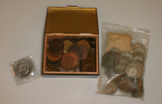 Appraisal: A small quantity of pre decimal coinage and two teaspoons