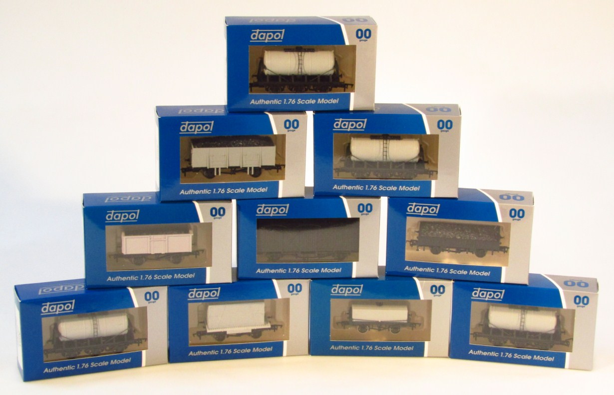 Appraisal: Various Dapol OO-gauge scale model rolling stock to include unpainted