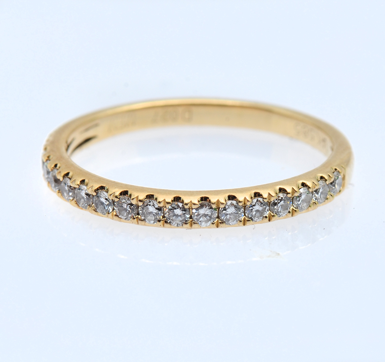 Appraisal: K YELLOW GOLD DIAMOND BAND CTW diamonds in this mm