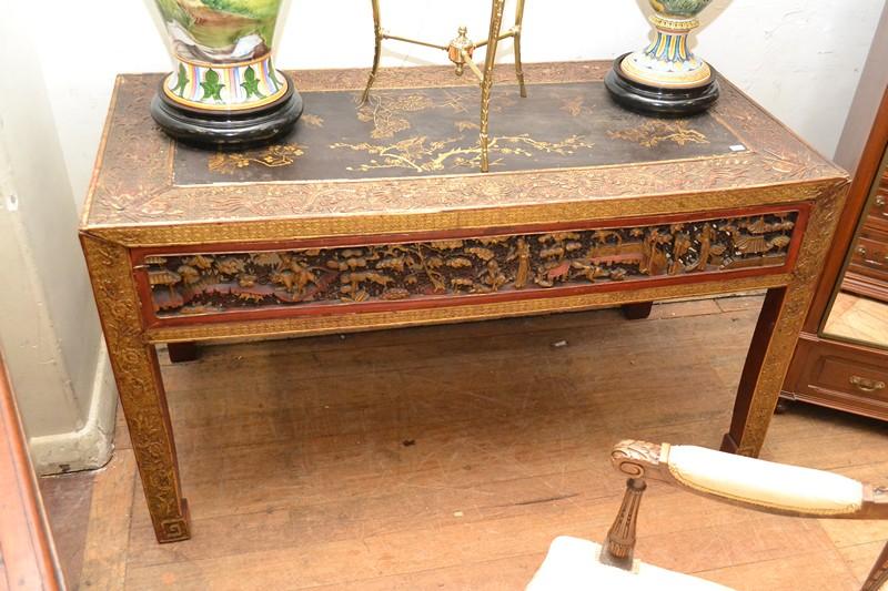 Appraisal: AN ANTIQUE ORIENTAL TABLE WITH ORNATE DETAIL AND CARVING AN