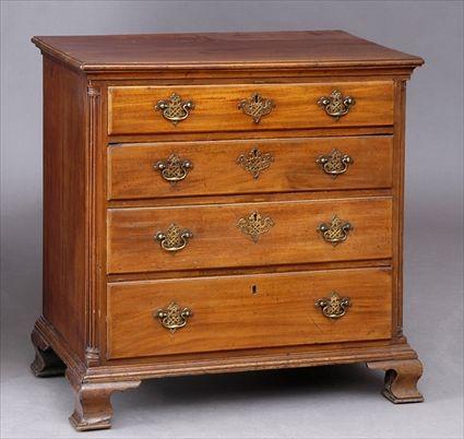 Appraisal: AMERICAN CHIPPENDALE WALNUT CHEST OF DRAWERS The molded top above