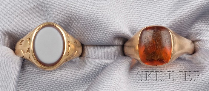 Appraisal: Two Antique Rings one set with a banded agate tablet