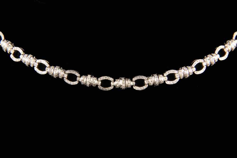 Appraisal: NECKLACE - One K white gold link Art Deco necklace