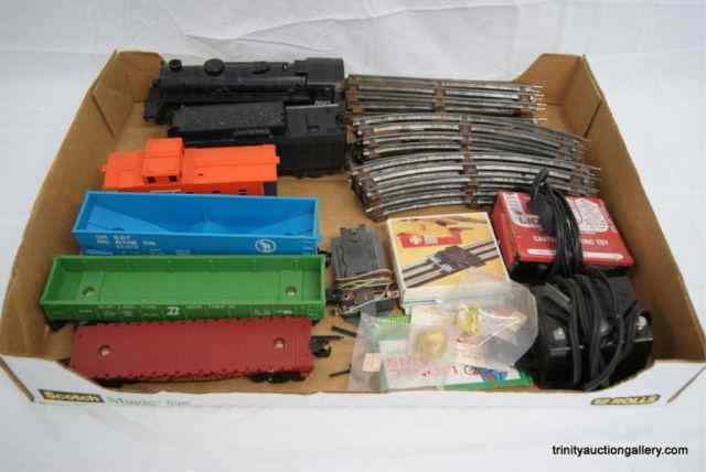 Appraisal: Lionel O- Scale Grand Trunk Western Train SetThis is for