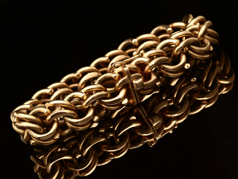 Appraisal: A K yellow gold bracelet Comprised of spiral fancy links