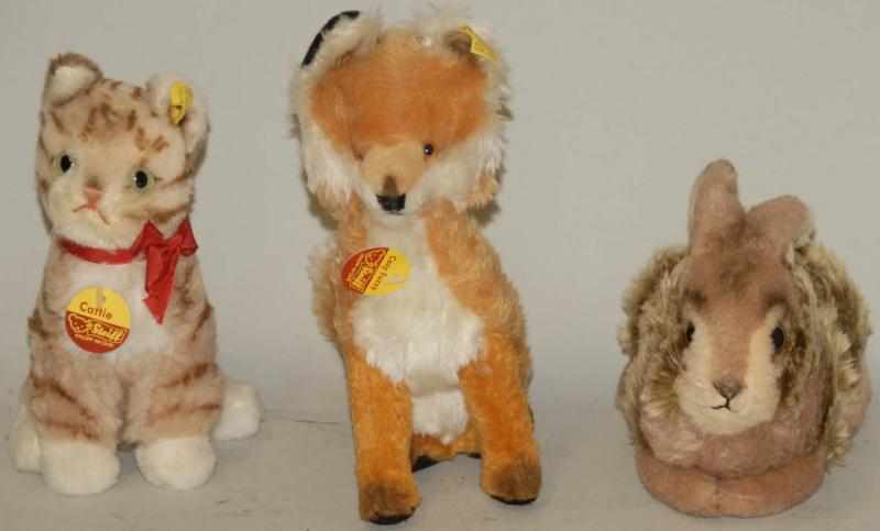 Appraisal: Lot of Steiff Animals Includes one Cattie with chest tag