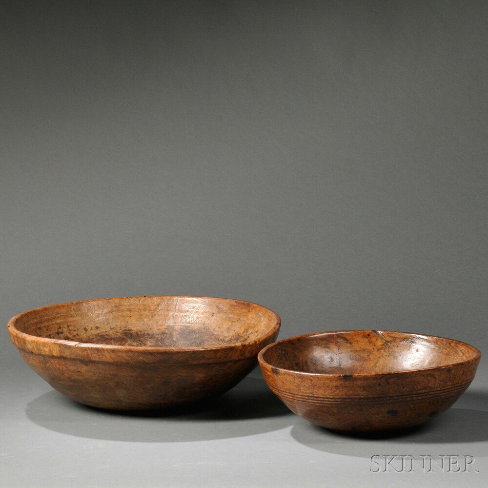 Appraisal: Two Turned Burl Bowls America early th century round bowls