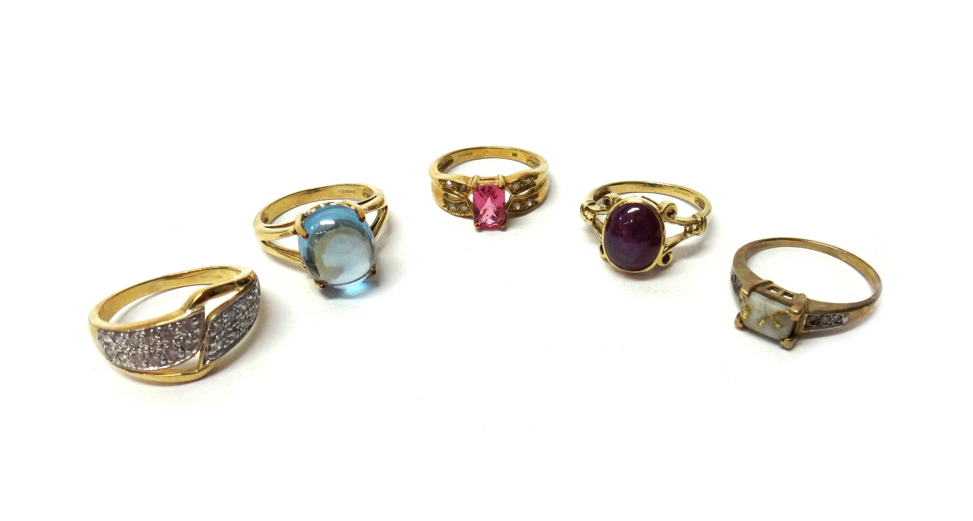 Appraisal: A ct gold ring collet set with an oval cabochon