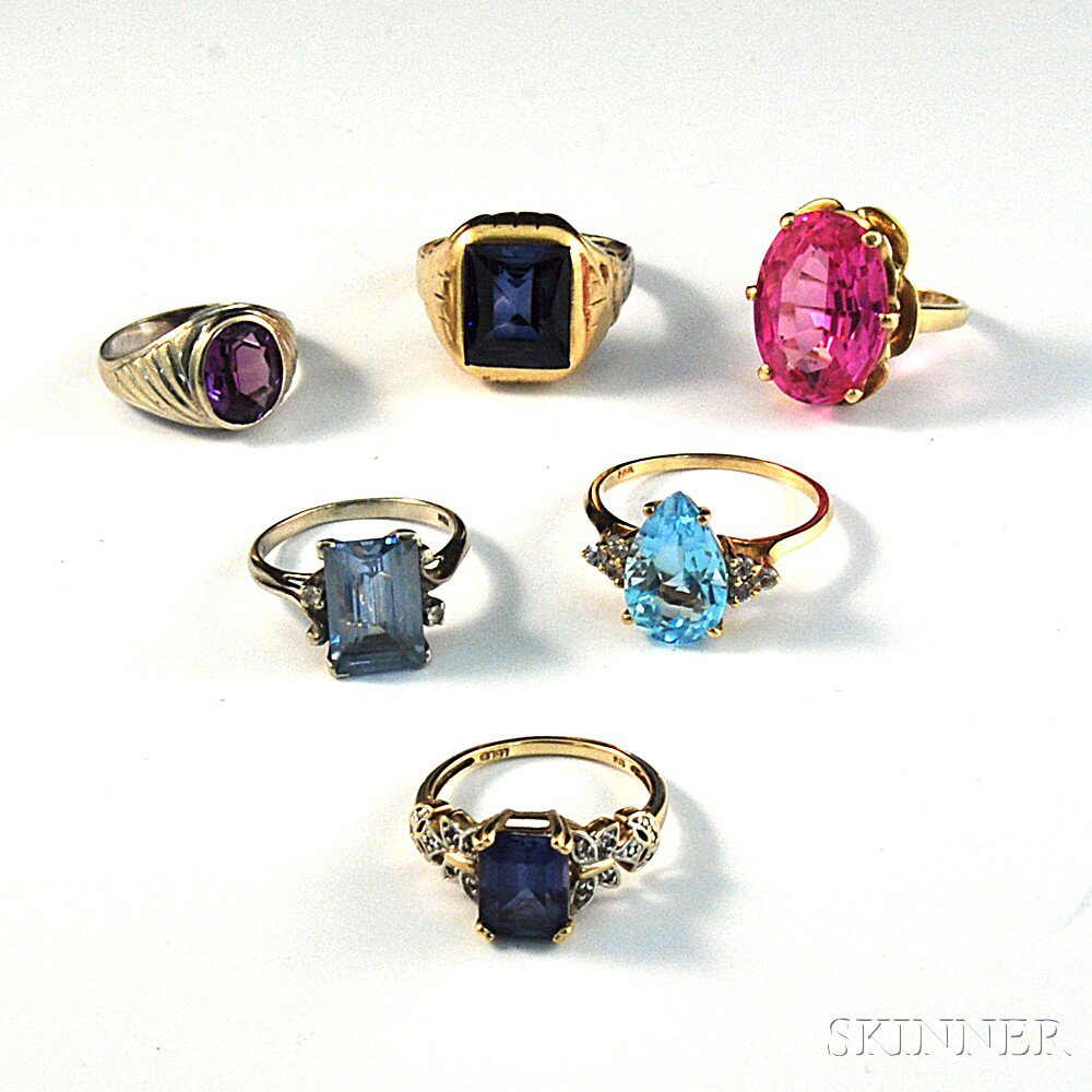 Appraisal: Six kt Gold and Colored Stone Rings total dwt Estimate