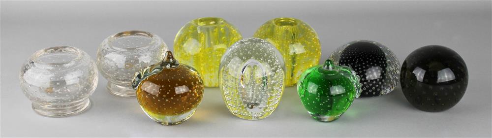 Appraisal: GROUP OF NINE BUBBLE DECORATED GLASS ITEMS including a Kanawha