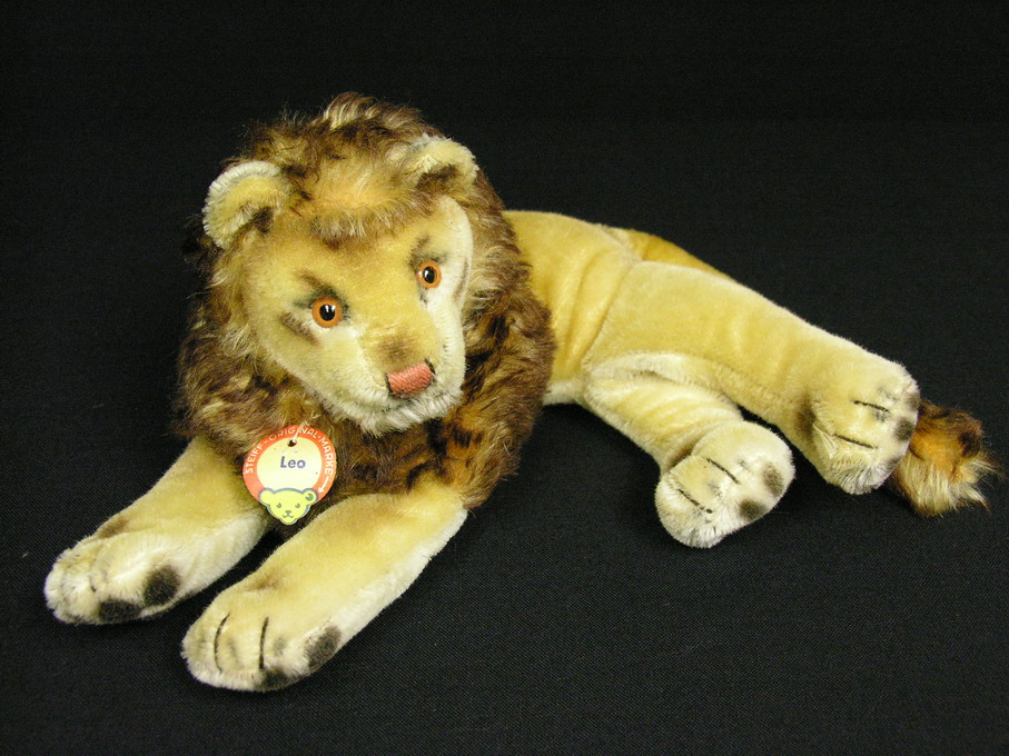 Appraisal: STEIFF LEO LION Estate item This lion is h by