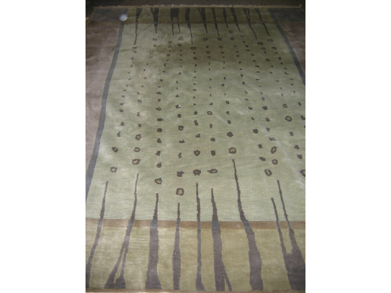 Appraisal: MODERN DESIGN ROOM RUG with celadon field and stylized motif