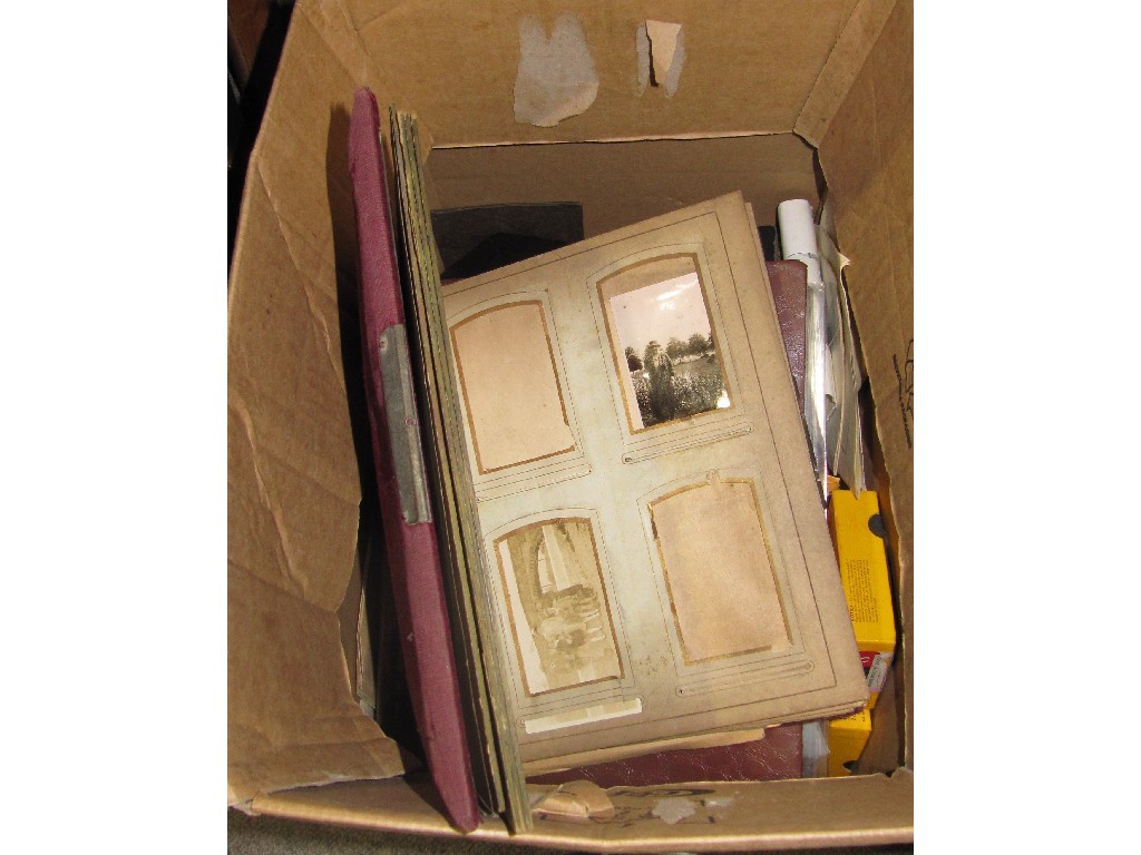 Appraisal: Box of mainly photograph albums