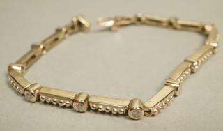 Appraisal: K Gold Diamond Tennis Style Bracelet Approx carats total --