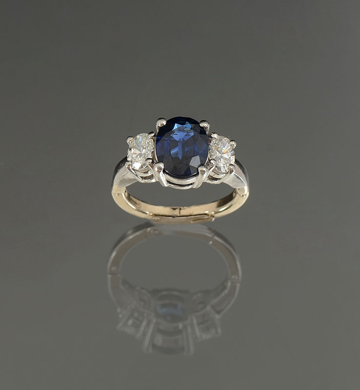 Appraisal: CLASSIC PLATINUM CEYLON SAPPHIRE DIAMOND RING CTW Ceylon sapphire is