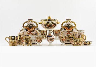 Appraisal: A collection of English Imari decorated porcelain mostly Davenport Comprising