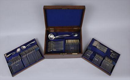 Appraisal: ENGLISH SILVER ARMORIAL -PIECE FLATWARE SERVICE IN AN OAK CASE